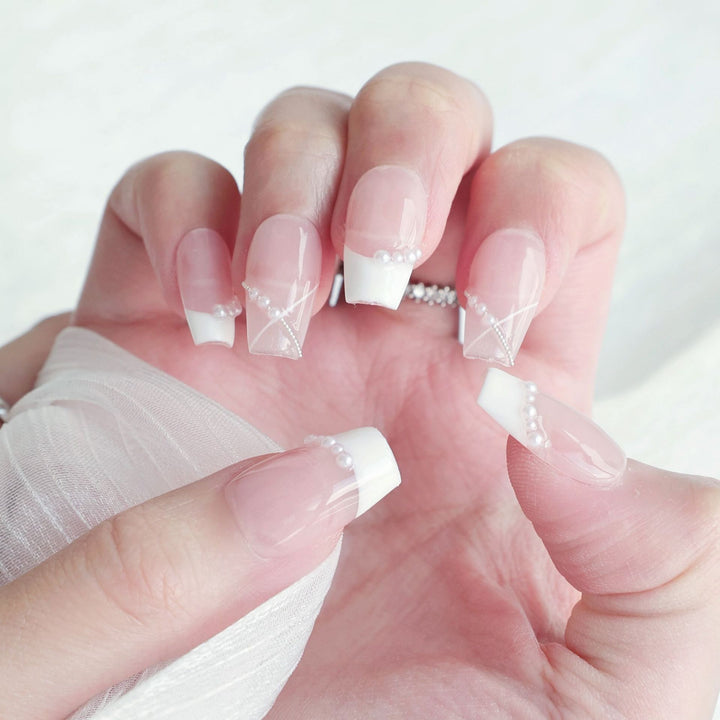 Butterfly-Embellished Press-On Nail Set