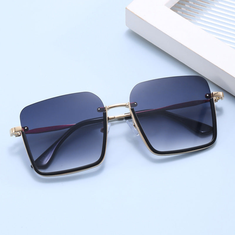 Women oversized sunglasses with elegant geometric frame Stornfield