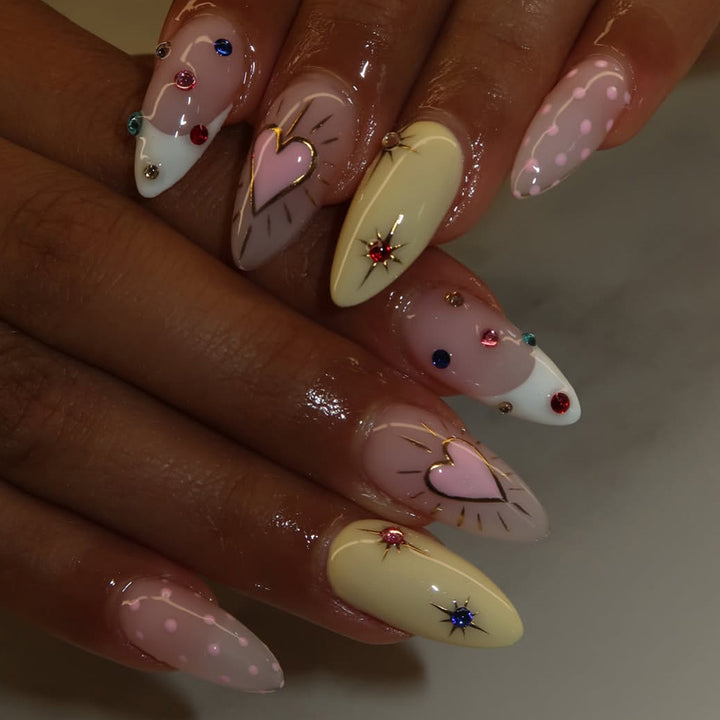 Artistic fingernails with sparkling accents Stornfield