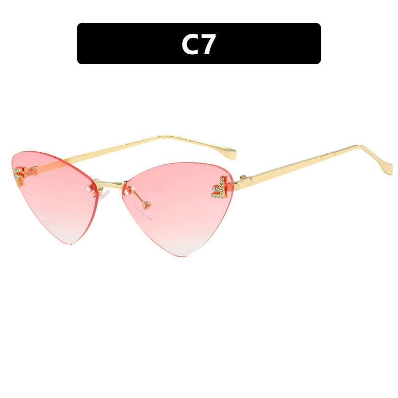 Women's extravagant Cat-Eye sunglasses with sparkling details Stornfield