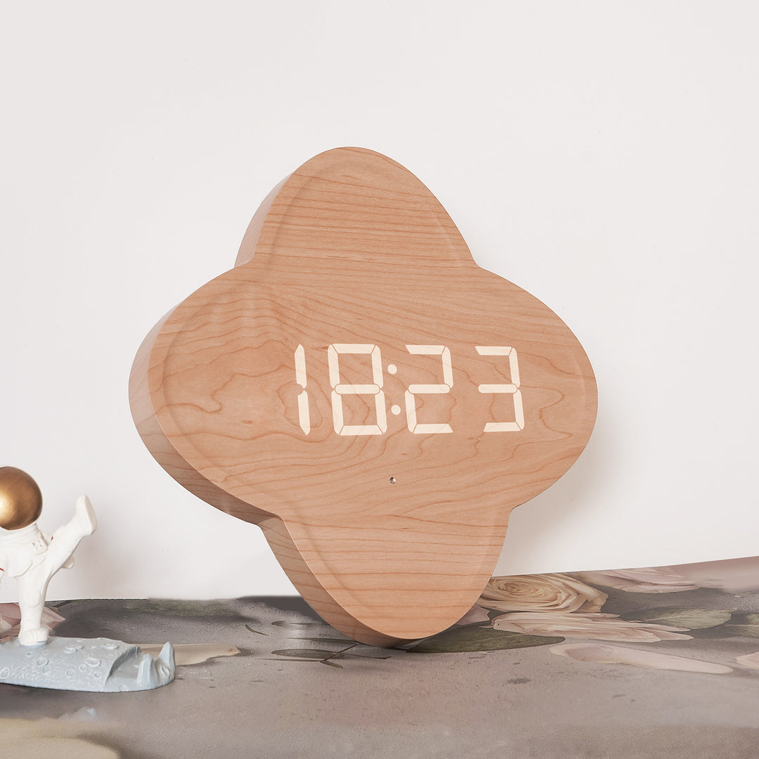 Designer table clock Stornfield