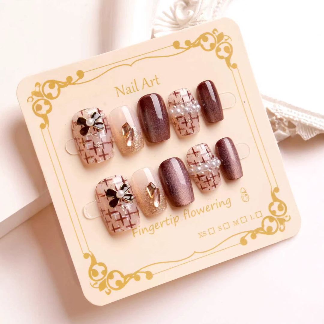 Decorative Floral Press-On Nail Art Stornfield