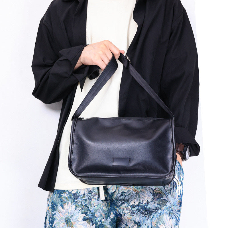 Practical Crossbody Bag In Minimalist Design Stornfield