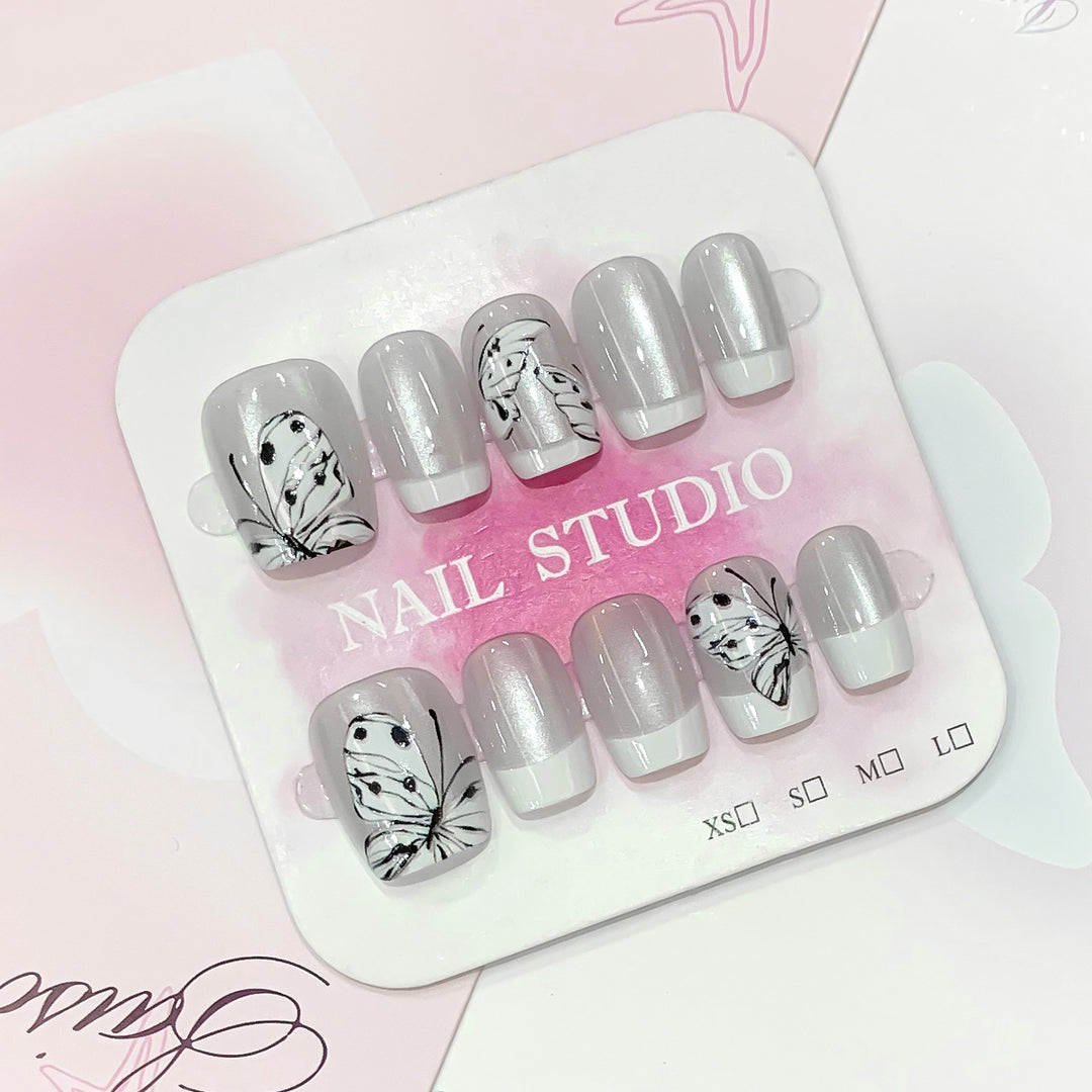 Artfully designed artificial nails Stornfield