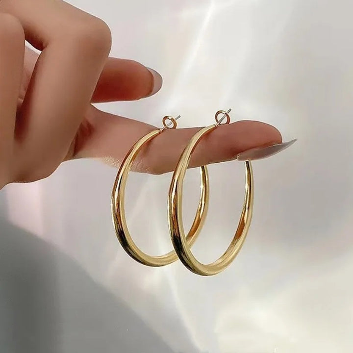 Fashionable Geometric Hoop Earrings Made of High-Quality Metal Stornfield