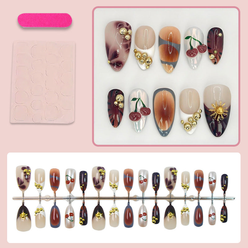 Artificial nail set with luxurious decorative accents Stornfield