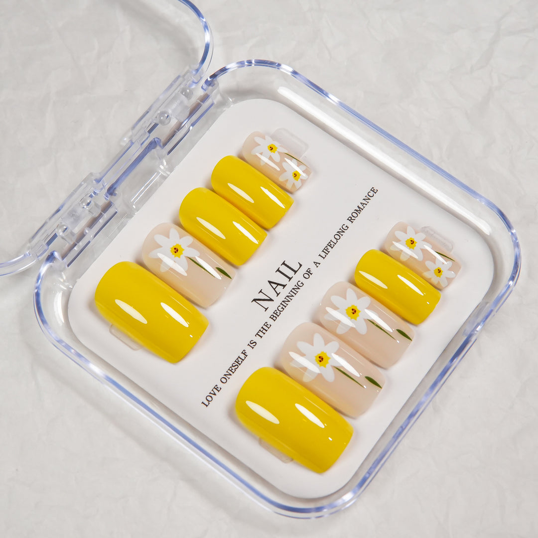 Floral Press-On Nail Set with Yellow Accent