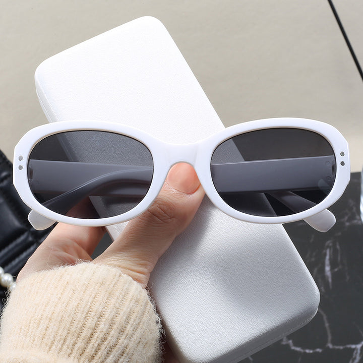 Women's elegant oversized sunglasses with protective UV protection Stornfield