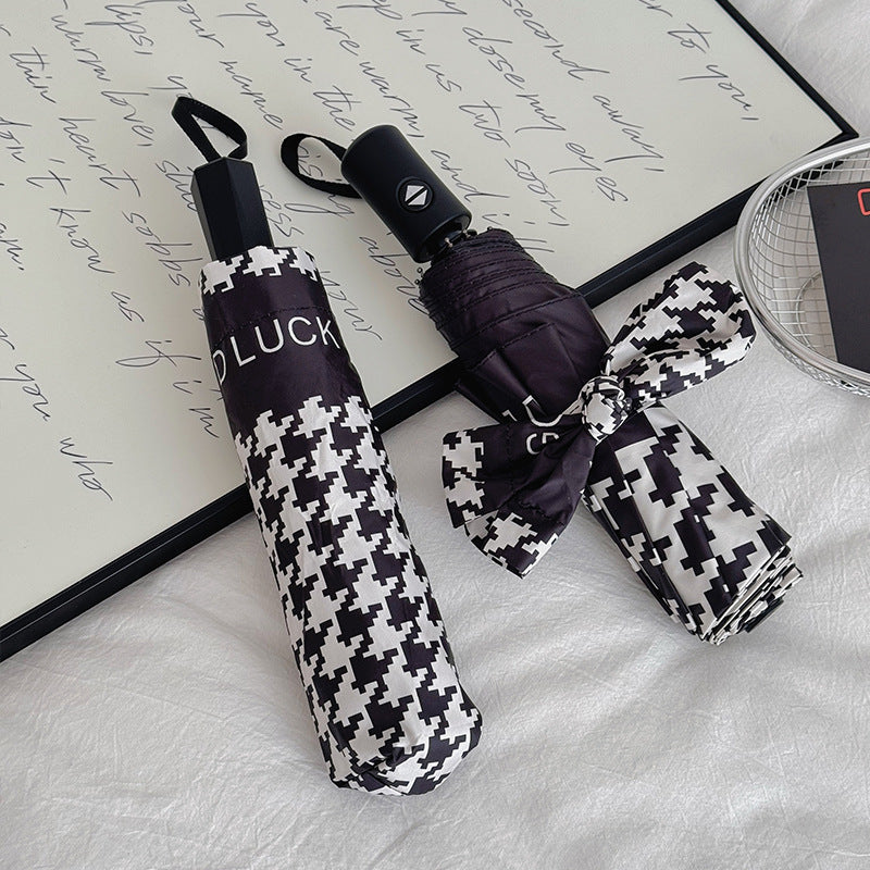 Women Folding Umbrella with Modern Wave Pattern Stornfield