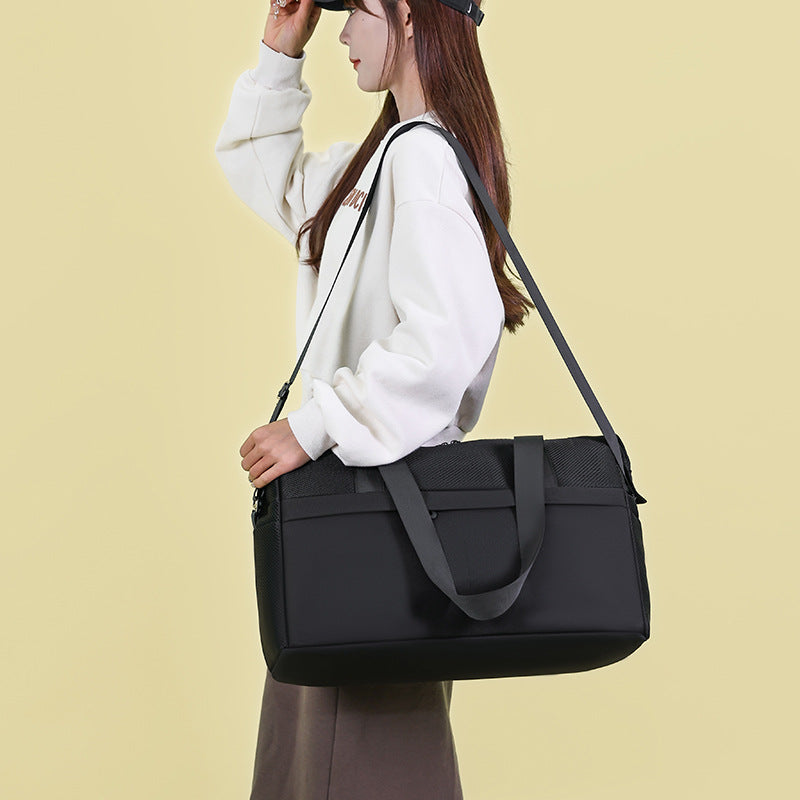 Stylish Mesh Sports Duffel Bag