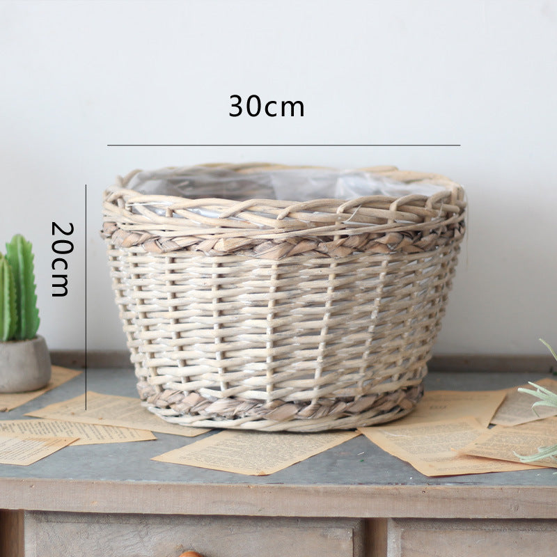 Rustic storage basket made of natural material Stornfield