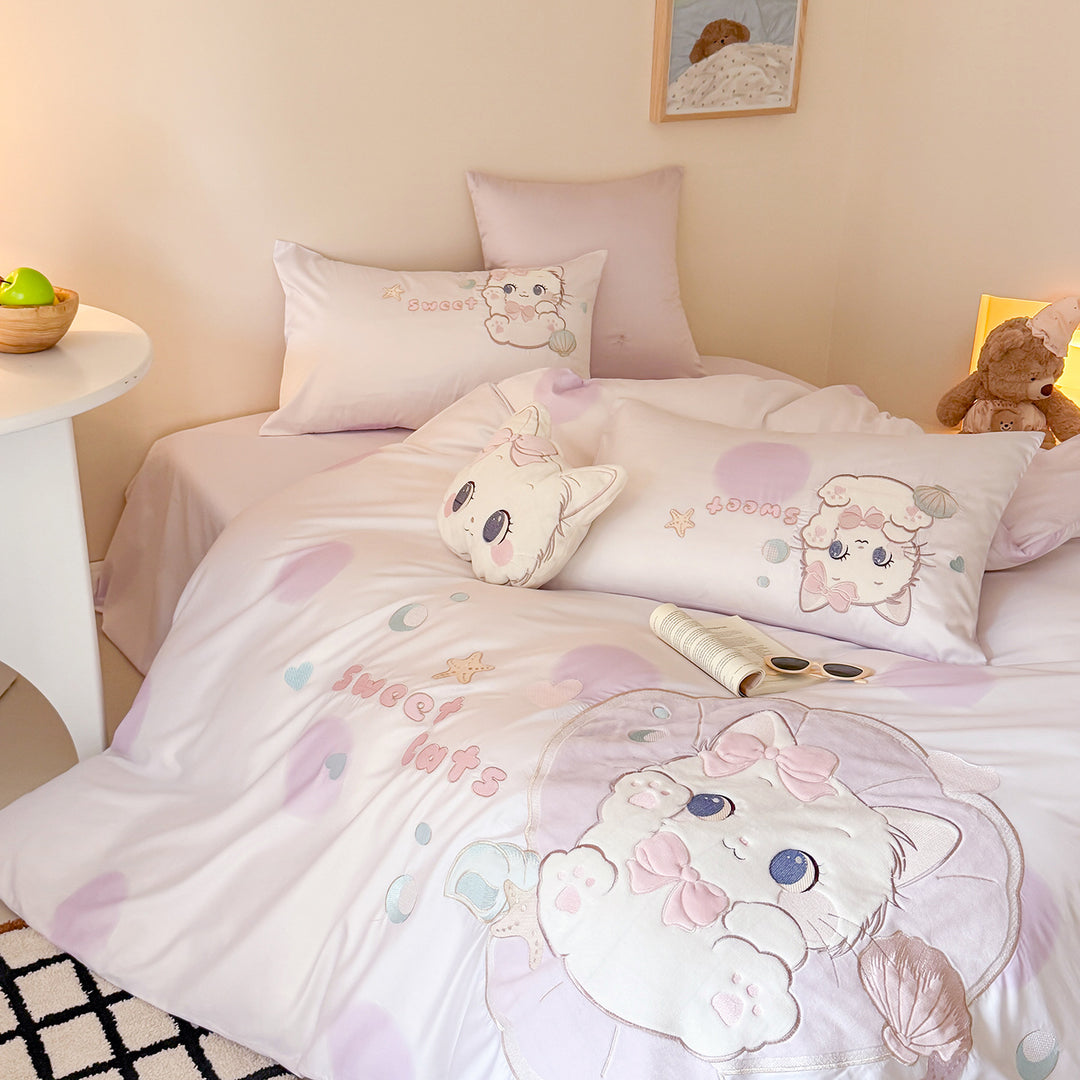 Embroidered Cat-Themed Satin Duvet Cover Set with Plush Decorative Pillow