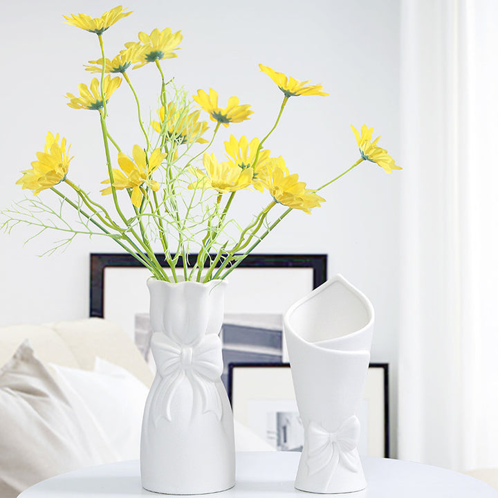 Decorative Bow Vase Stornfeild