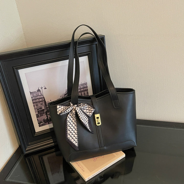 Elegant Classic Tote Bag
