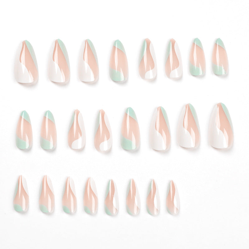 Artificial nail extensions with stylish design Stornfield