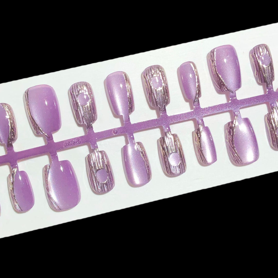 Elegant Press-On Nail Design Set 1790746166