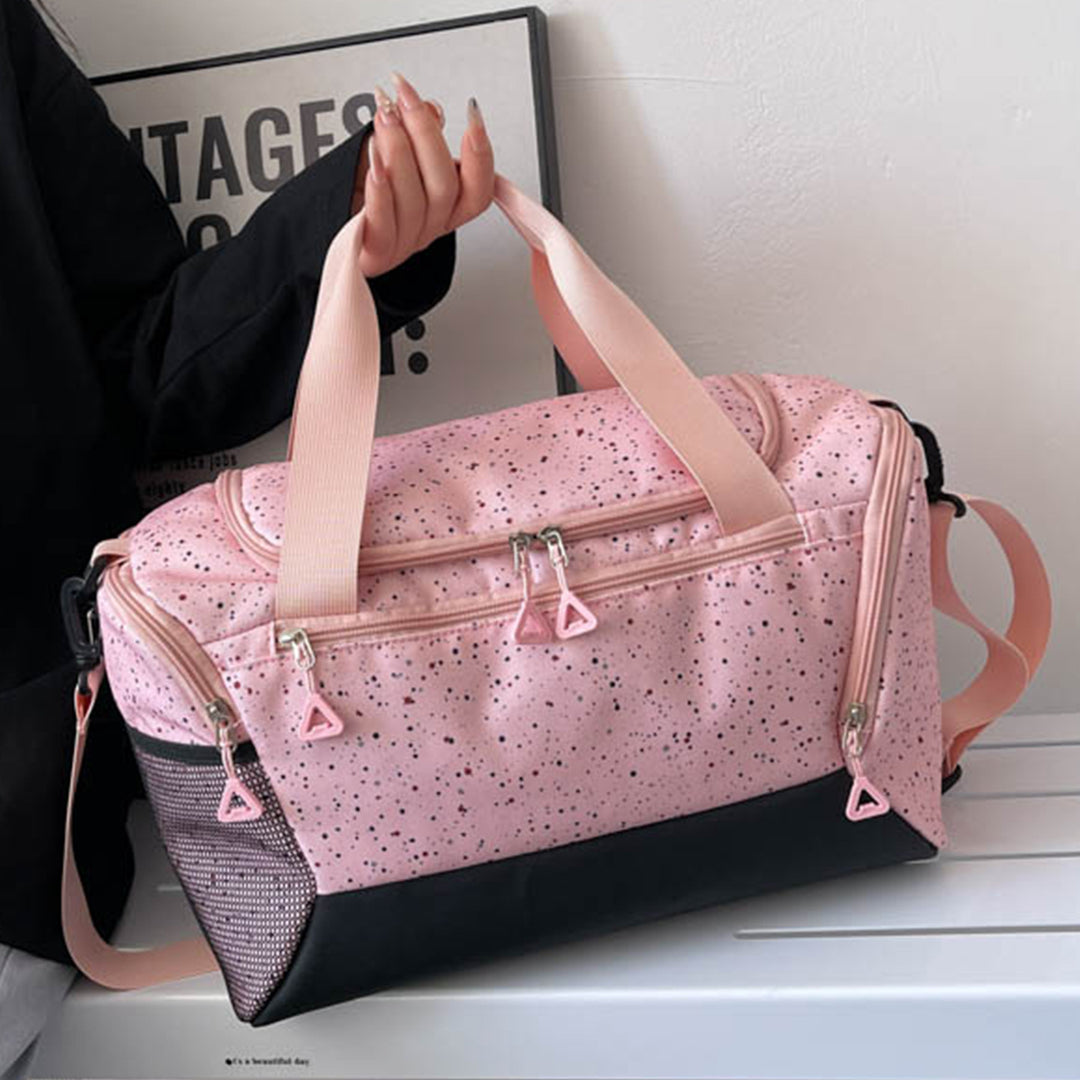 Sporty leisure bag with durable material and innovative compartment design Stornfield