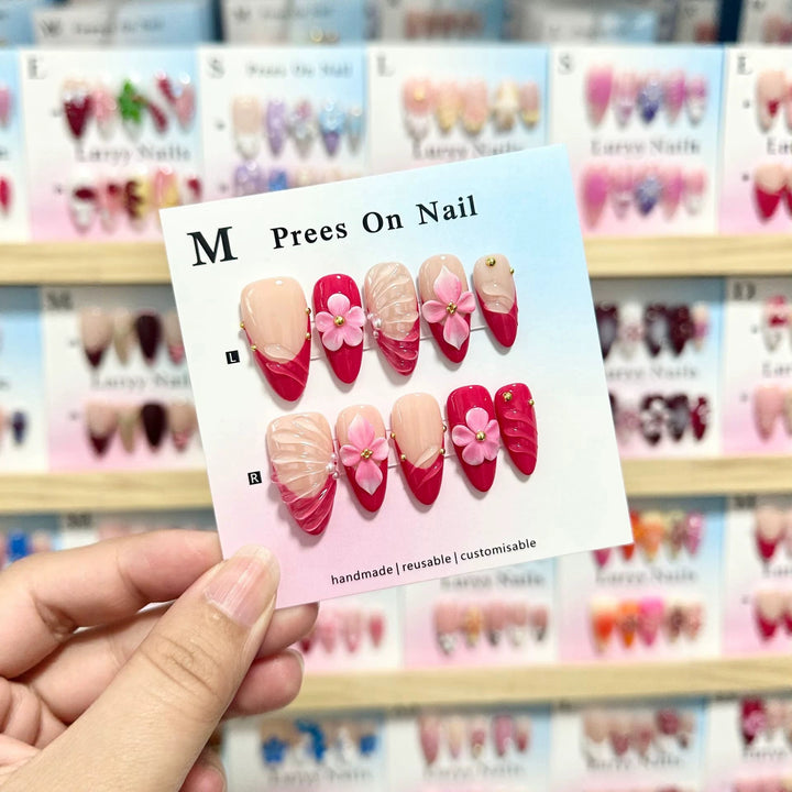 Artistic Press-On Nail Art Set with Floral and Gem Accents  1791774221