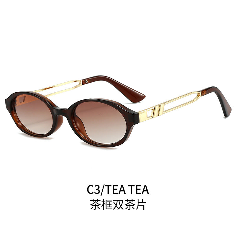 Women Elegant Sunglasses in luxurious tortoiseshell design with golden metal accents Stornfield