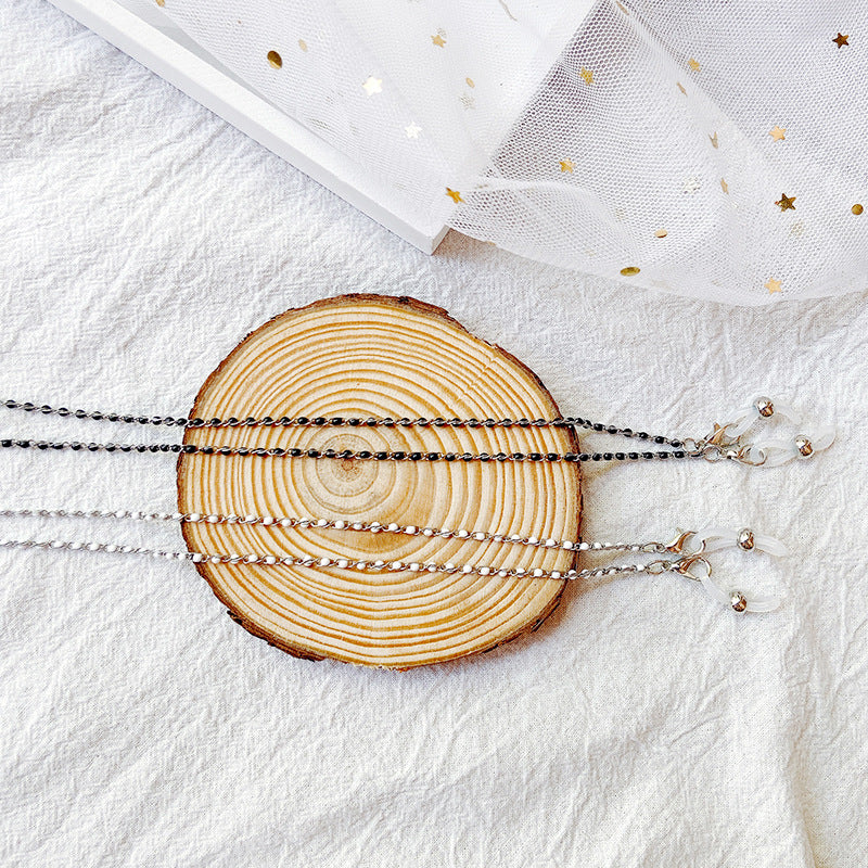 Fashionable necklace with practical extension mechanism Stornfield