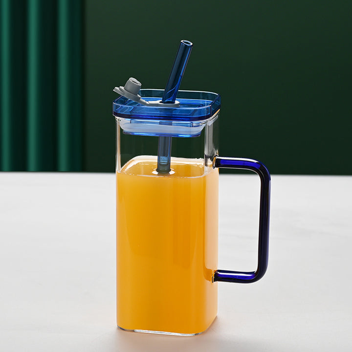 Women's drinking container with innovative lid system and integrated straw Stornfield