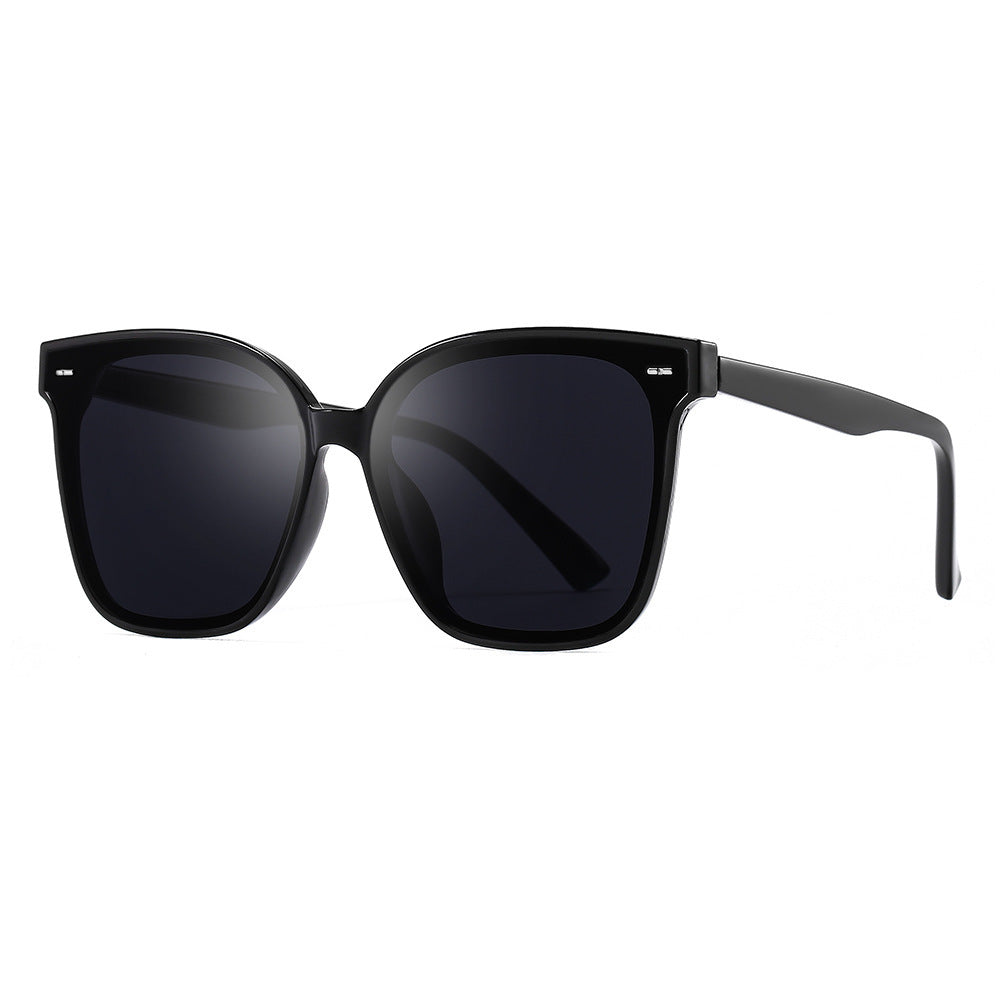 Women’s sunglasses in modern geometric design Stornfield
