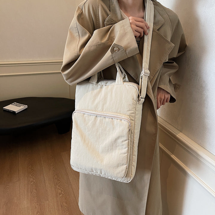Lightweight Multi-Functional Shoulder Bag Stornfield
