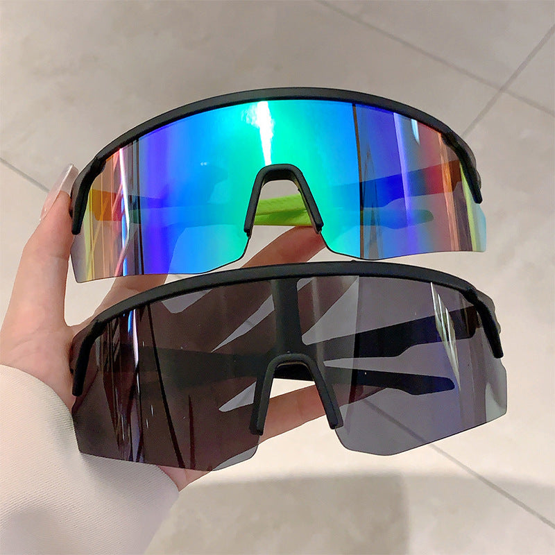 Unisex nan sporty performance sunglasses with continuous visor lens and shatterproof polycarbonate lens Stornfield