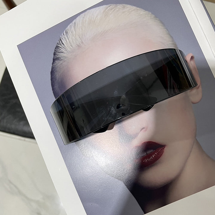 Women futuristic visor-like sunglasses Stornfield
