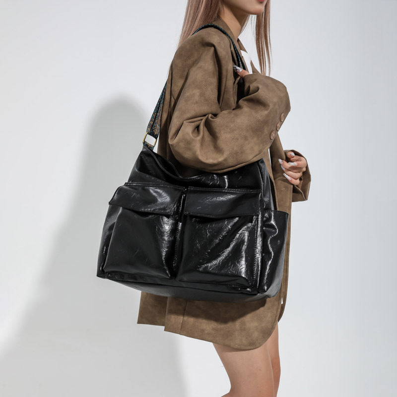 Chic Metallic Handbag Stornfield