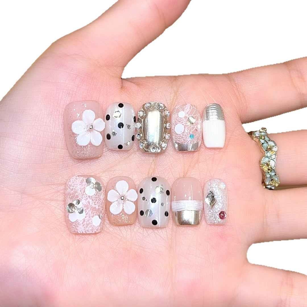 Creative artificial nails with elegant accents Stornfield