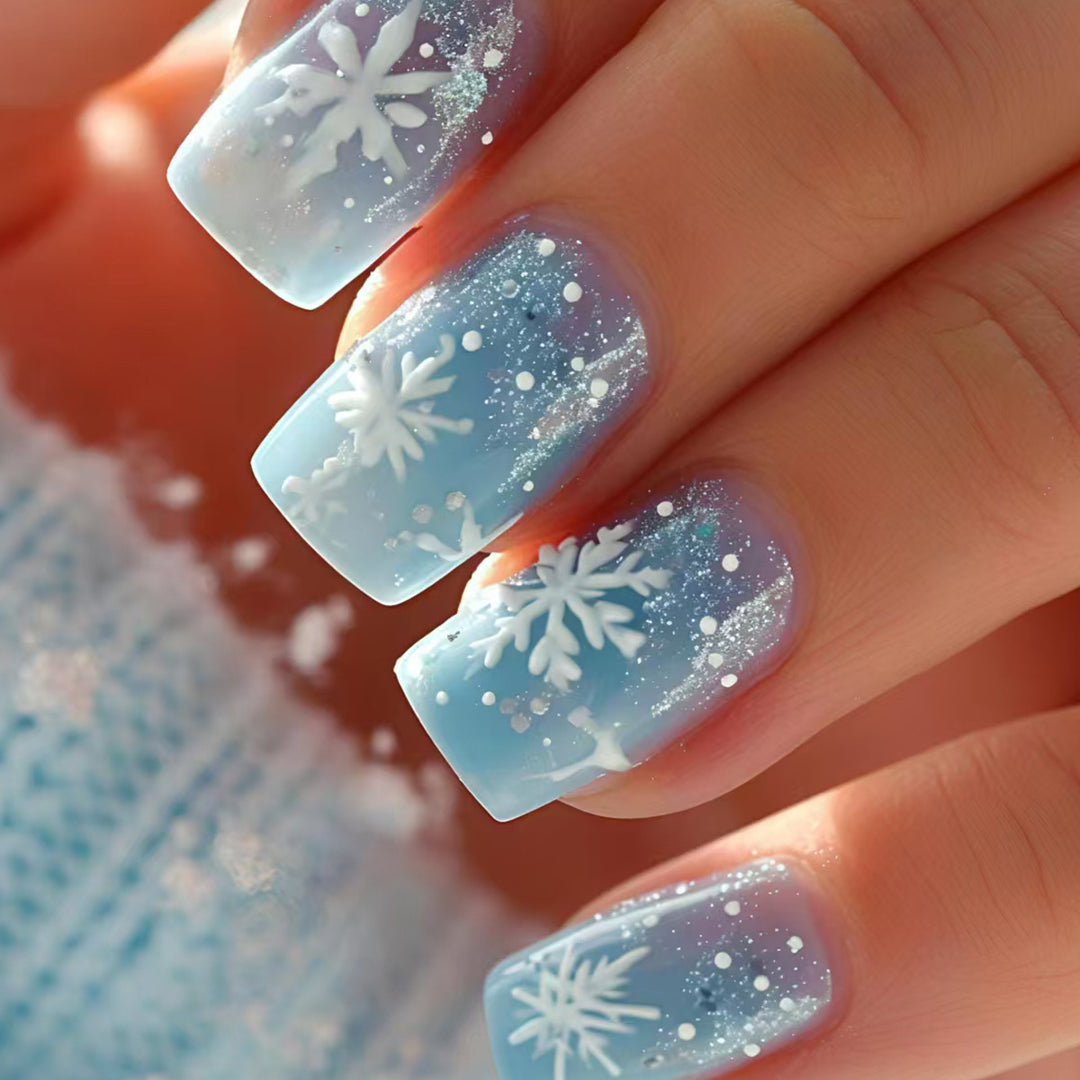 Artificial nails with winter snowflake design Stornfield