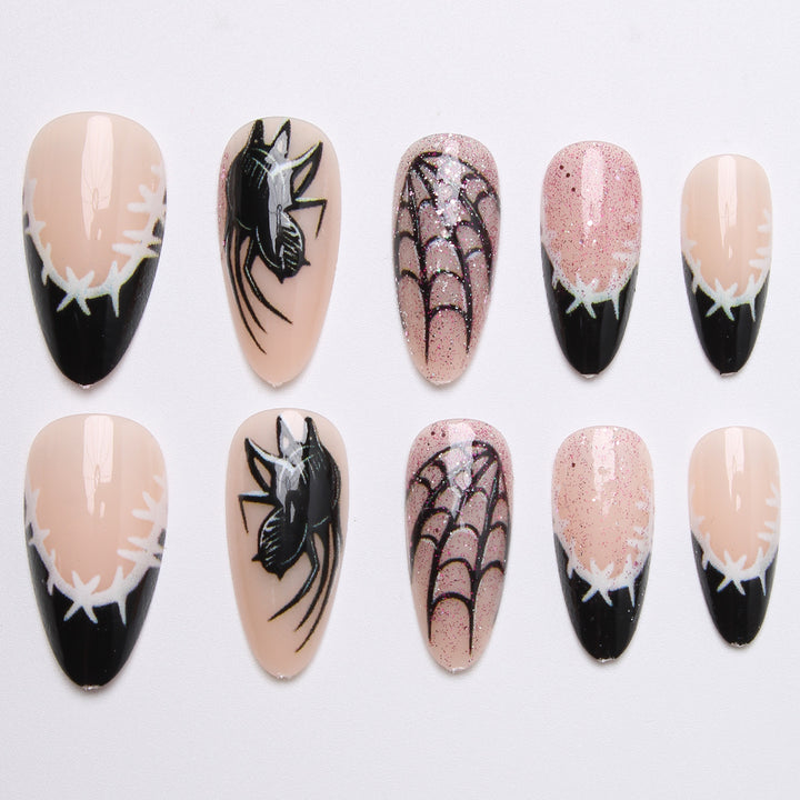 Creative spider design artificial nails Stornfield
