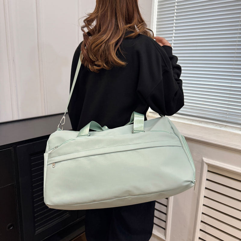 Sporty leisure duffel bag with smart compartments Stornfield