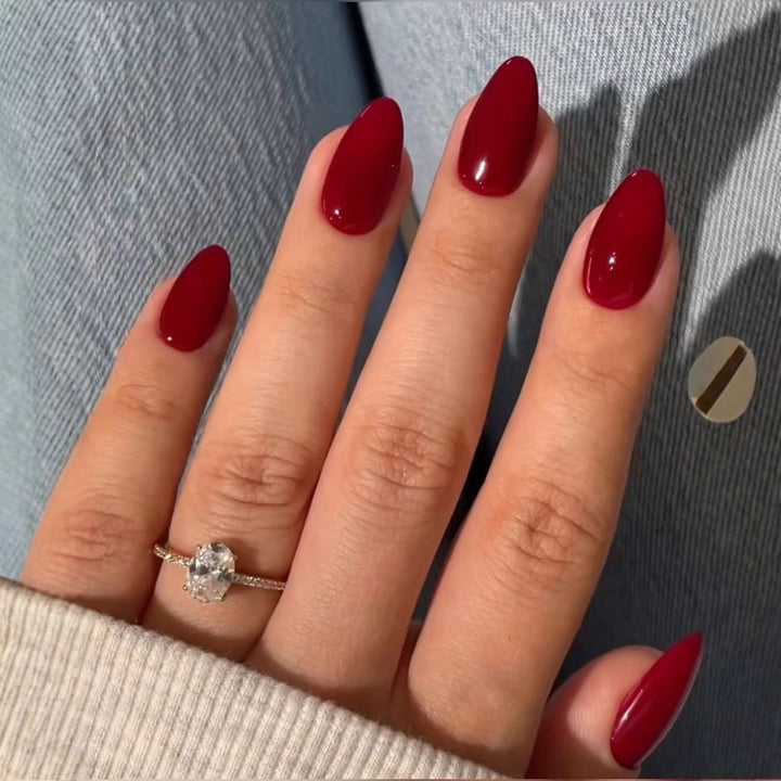 Glamorous nail designs Stornfield