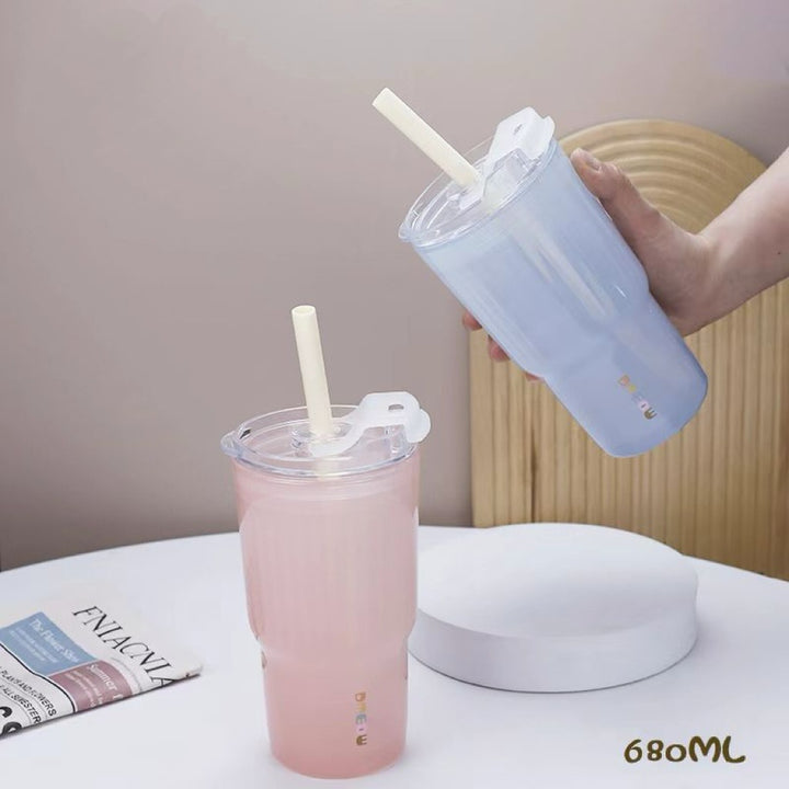 Ladies insulated drinking cup with flexible lid and silicone-coated straw Stornfield