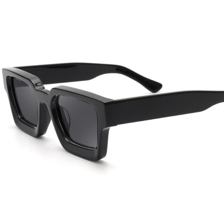 Ladies Designer Sunglasses with striking frame and polarized lenses Stornfield