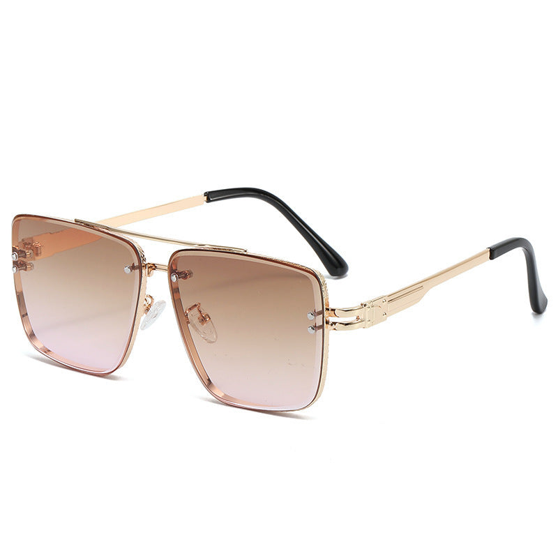 Women Elegant Oversized Sunglasses with Gradient Lenses and Eye-Catching Frame Stornfield