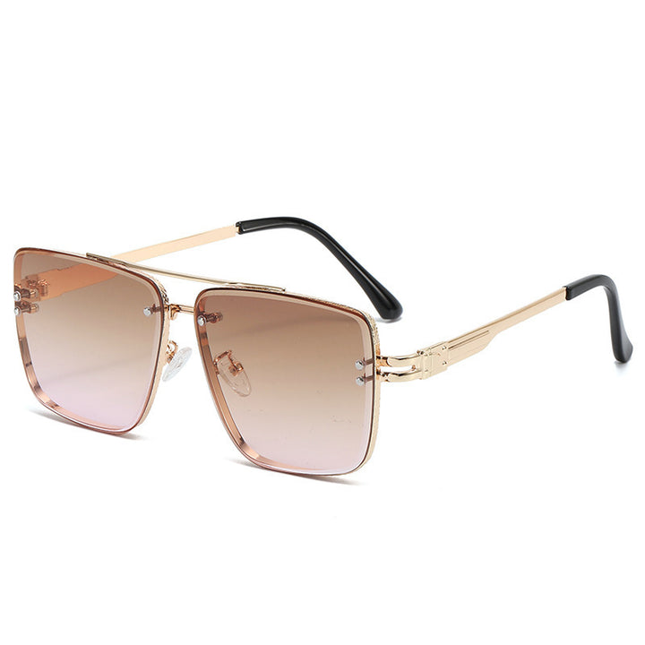 Women Elegant Oversized Sunglasses with Gradient Lenses and Eye-Catching Frame Stornfield