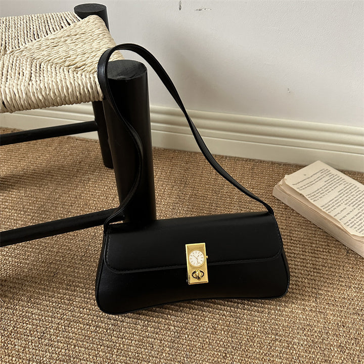 Vintage-Inspired Leather Crossbody Bag