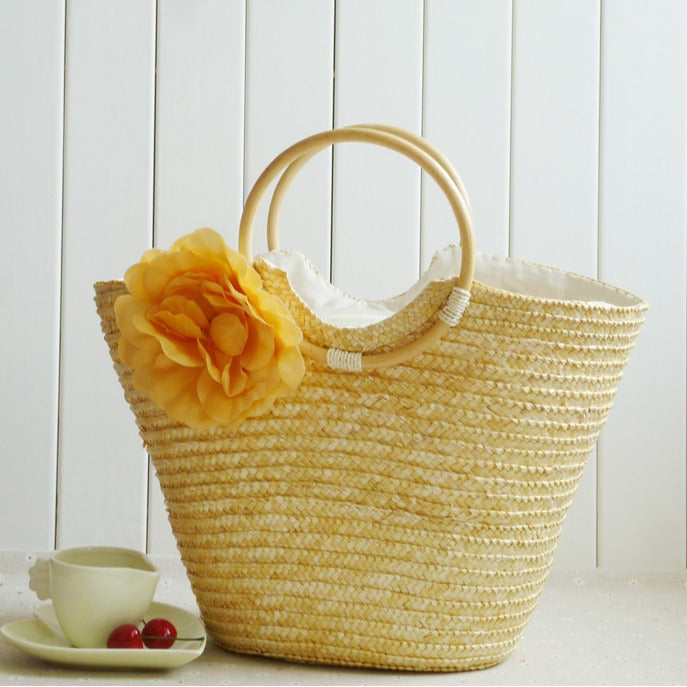 Elegant Bast bag with floral accents Stornfield