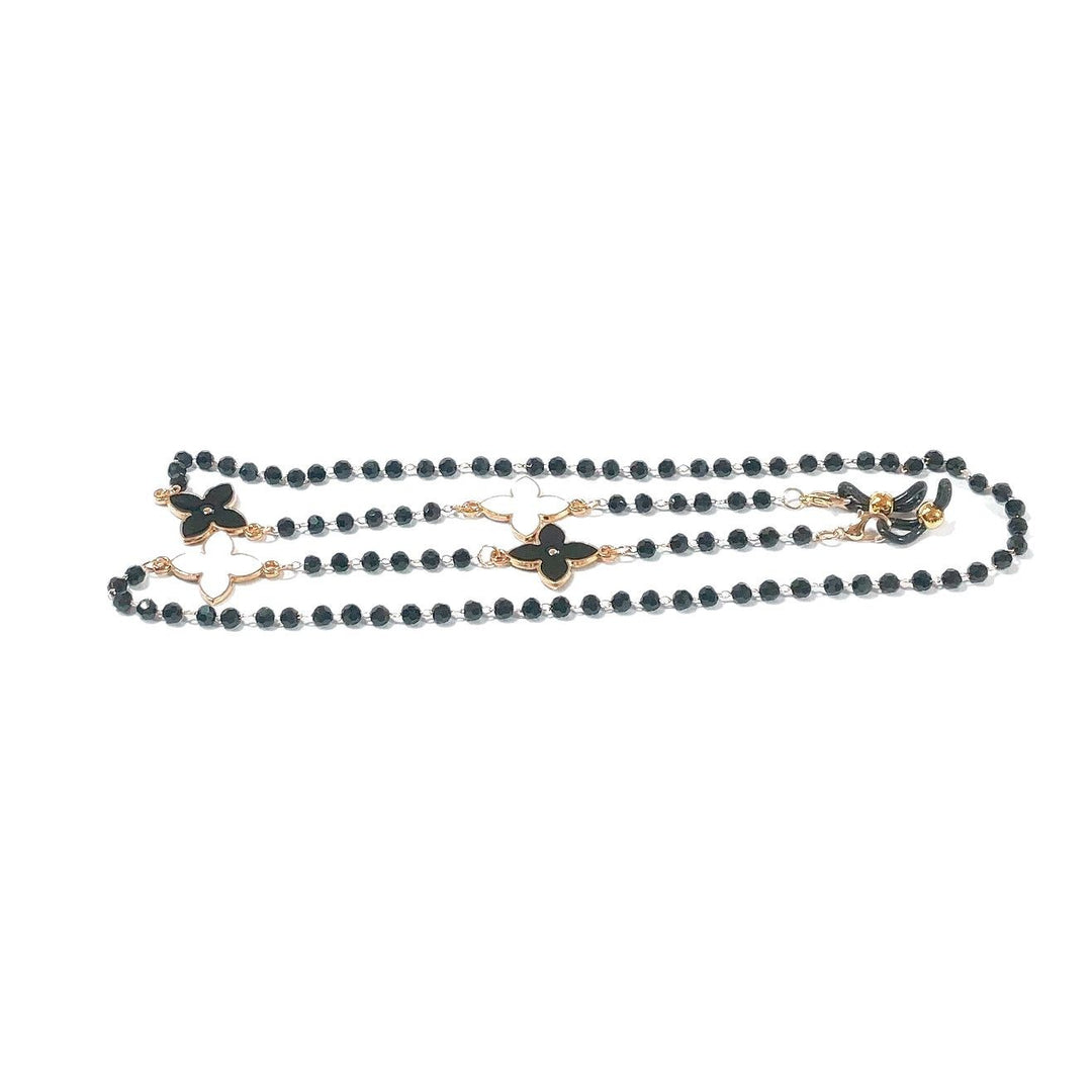 Elegant pearl necklace with flower pendants Stornfield