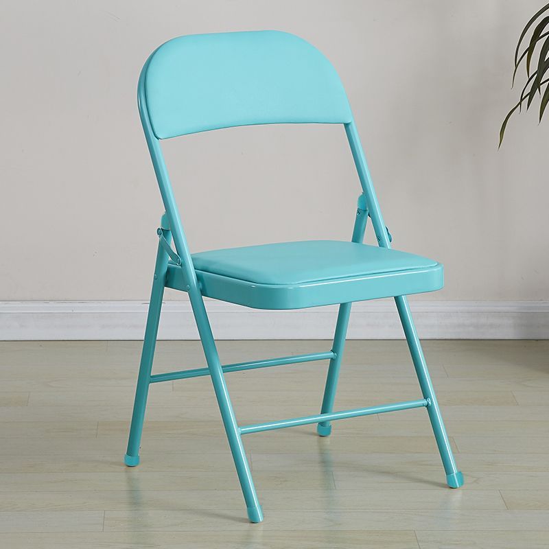 Folding chair with ergonomic design and PU upholstery Stornfield