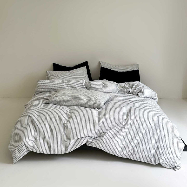 Lightweight Cotton-Linen Striped Duvet Cover and Pillowcase Set