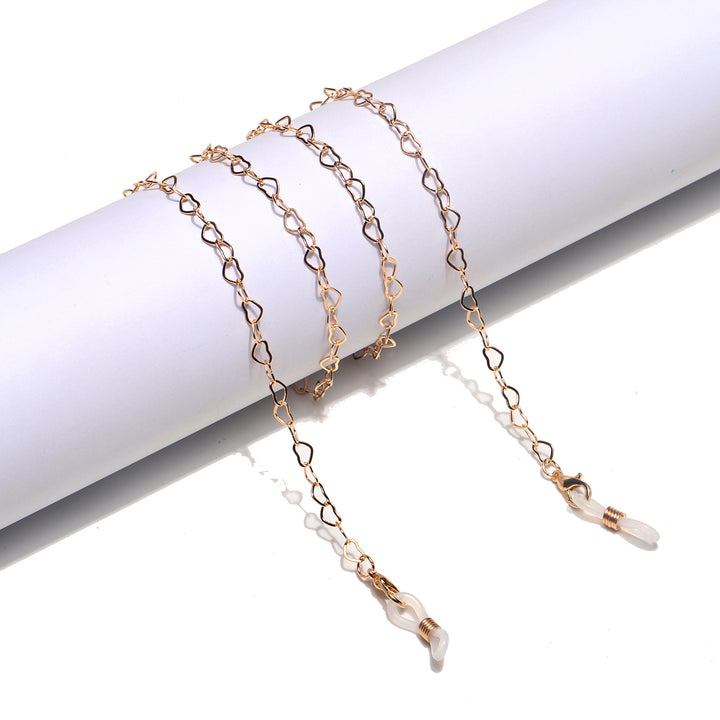 Heart-Shaped Link Necklace Stornfield