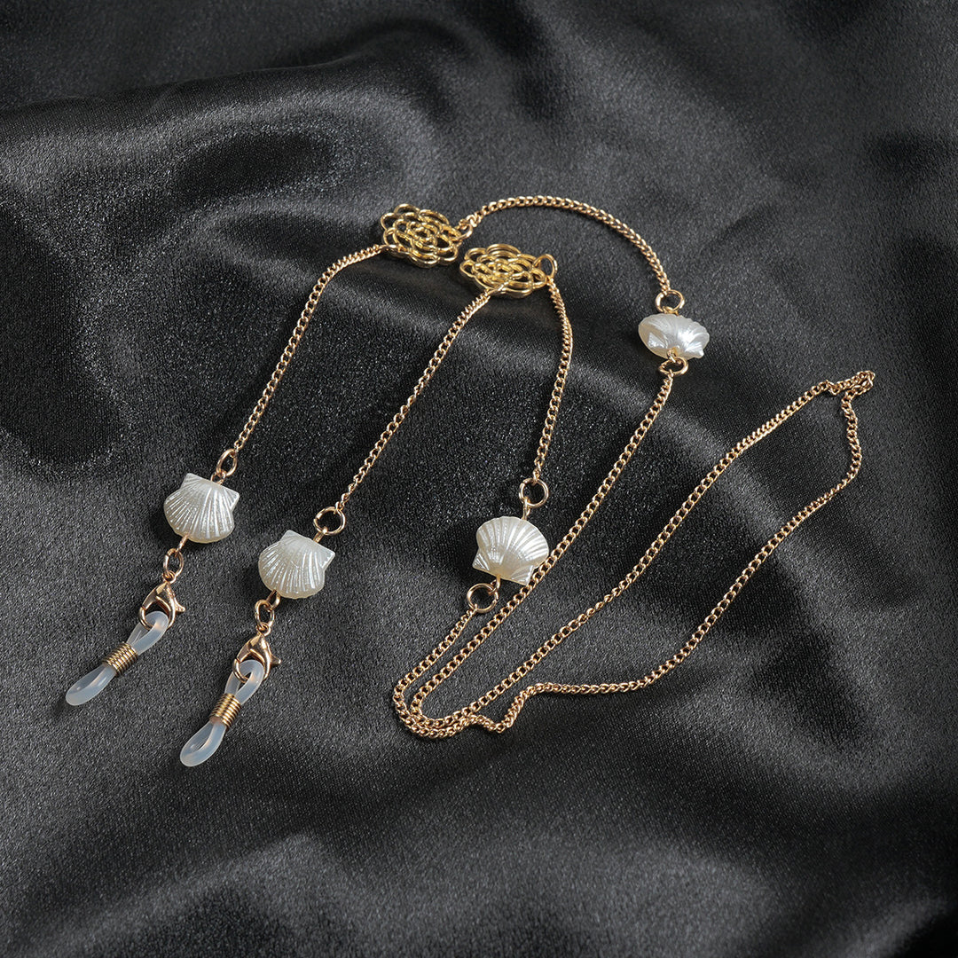Elegant Floral Chain Necklace Stornfield