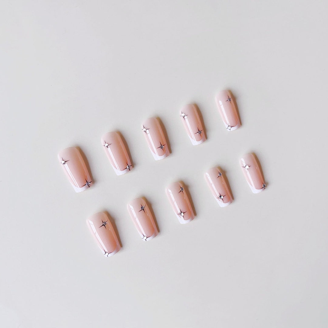 Artificial nail tips with elegant French tips Stornfield
