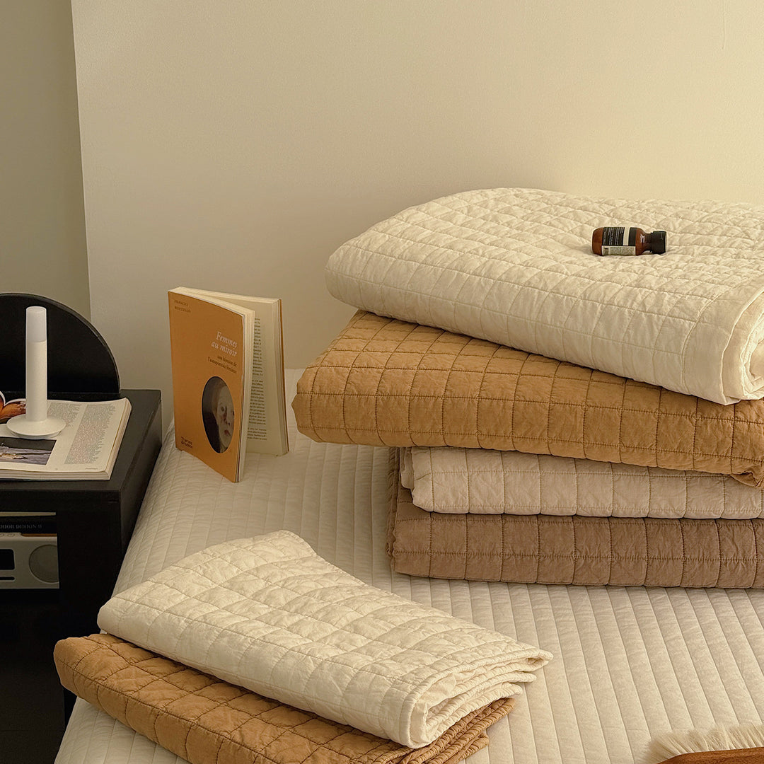 Quilted Velvet Cotton Bedspread Set with Diamond Stitch Pillow Shams