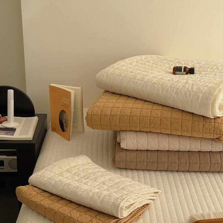 Quilted Velvet Cotton Bedspread Set with Diamond Stitch Pillow Shams