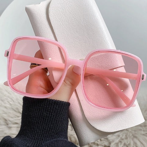Women's Oversized Sunglasses with UV Protection and Elegant Design Stornfield
